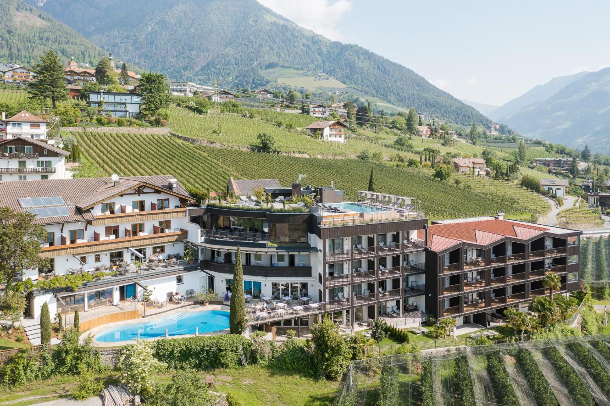 Landsitz Stroblhof Hotel Tirolo Exterior foto